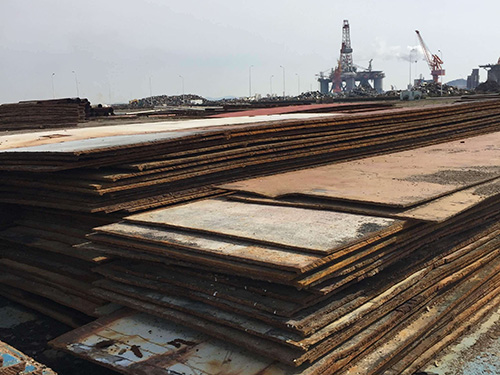 鋼板鋪路也是常見(jiàn)的一種鋪路方式，利用鋼板鋪路具有哪些意義？！